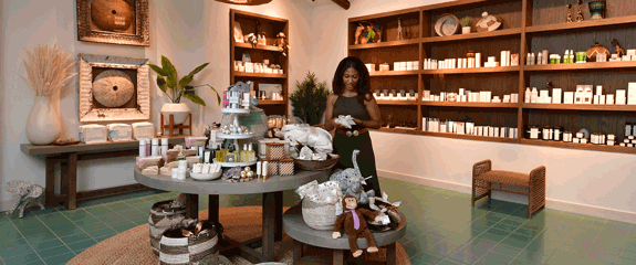 Women exploring retail items in Spa Kalahari
