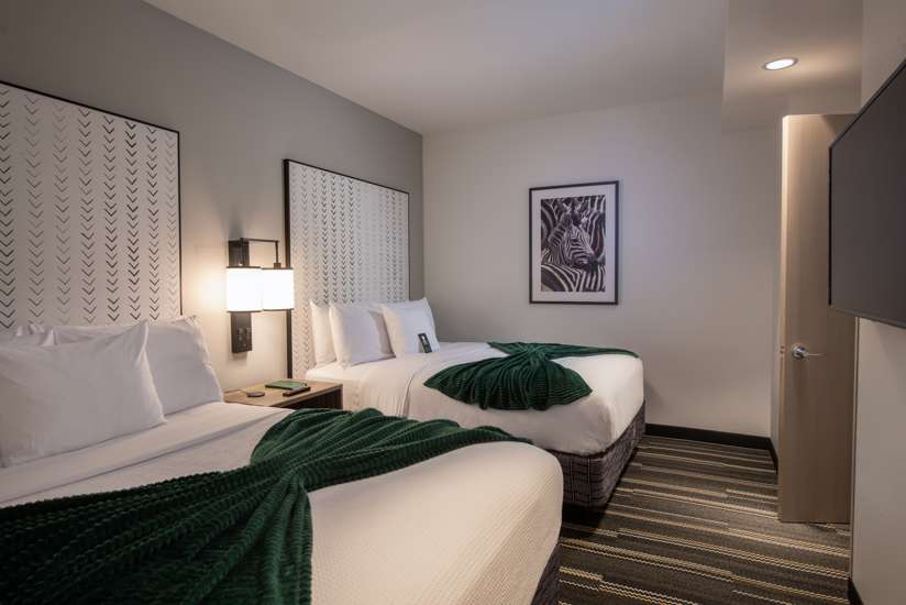 Emerald 2 Bedroom 2 Bathroom Living Room Suite | Spotsylvania, VA ...