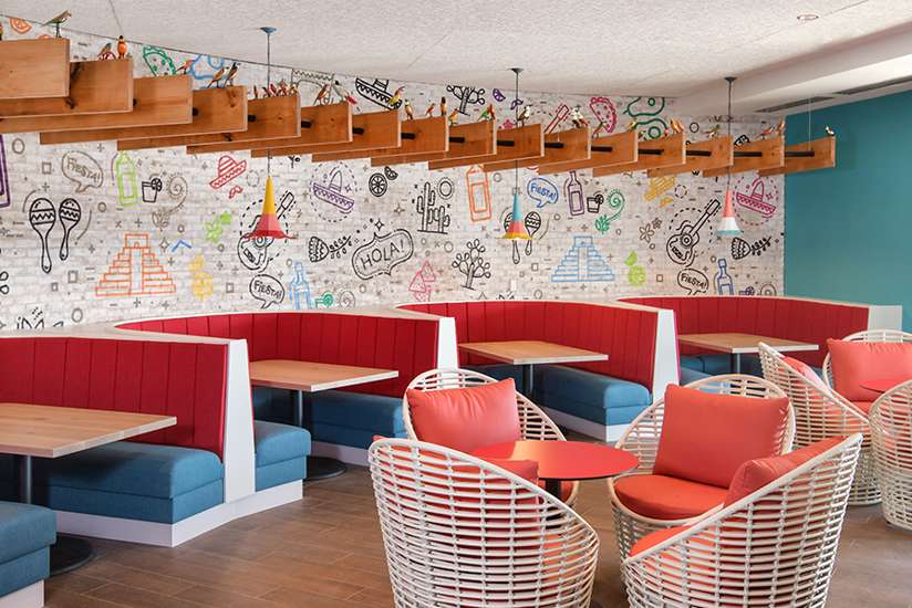 Bar within Cinco Ninos