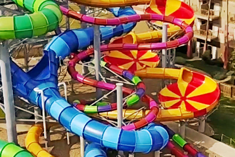 The Serengeti Spinner slide at the outdoor waterpark