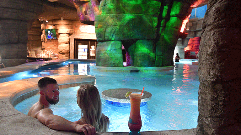 Grotto Outdoor Swim-Up Bar & Pool | Texas | Texas | Kalahari Resorts